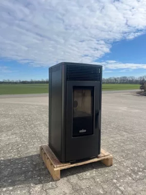 mavi-med-topafgang-i-sort